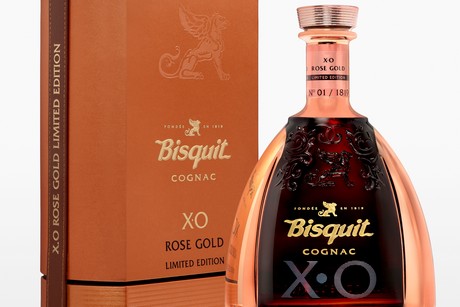 Porno yigit kozlarini boglab, dostiga berdi